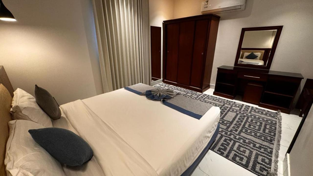 Beautiful Moment Furnished Aparthotel 4*
